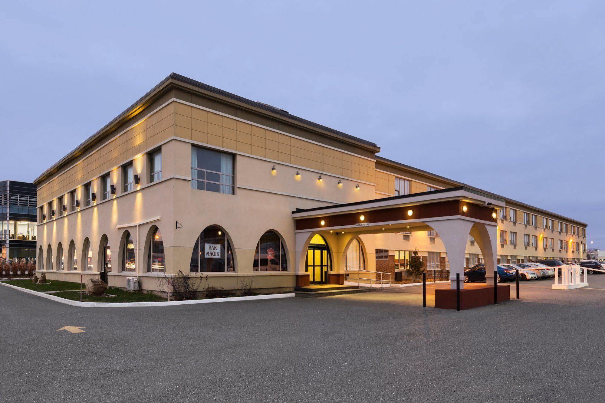 Days Inn By Wyndham Montreal Airport Conference Centre Dorval Exterior foto