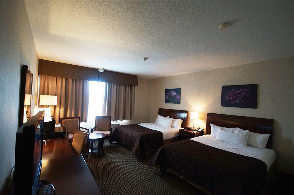 Days Inn By Wyndham Montreal Airport Conference Centre Dorval Exterior foto